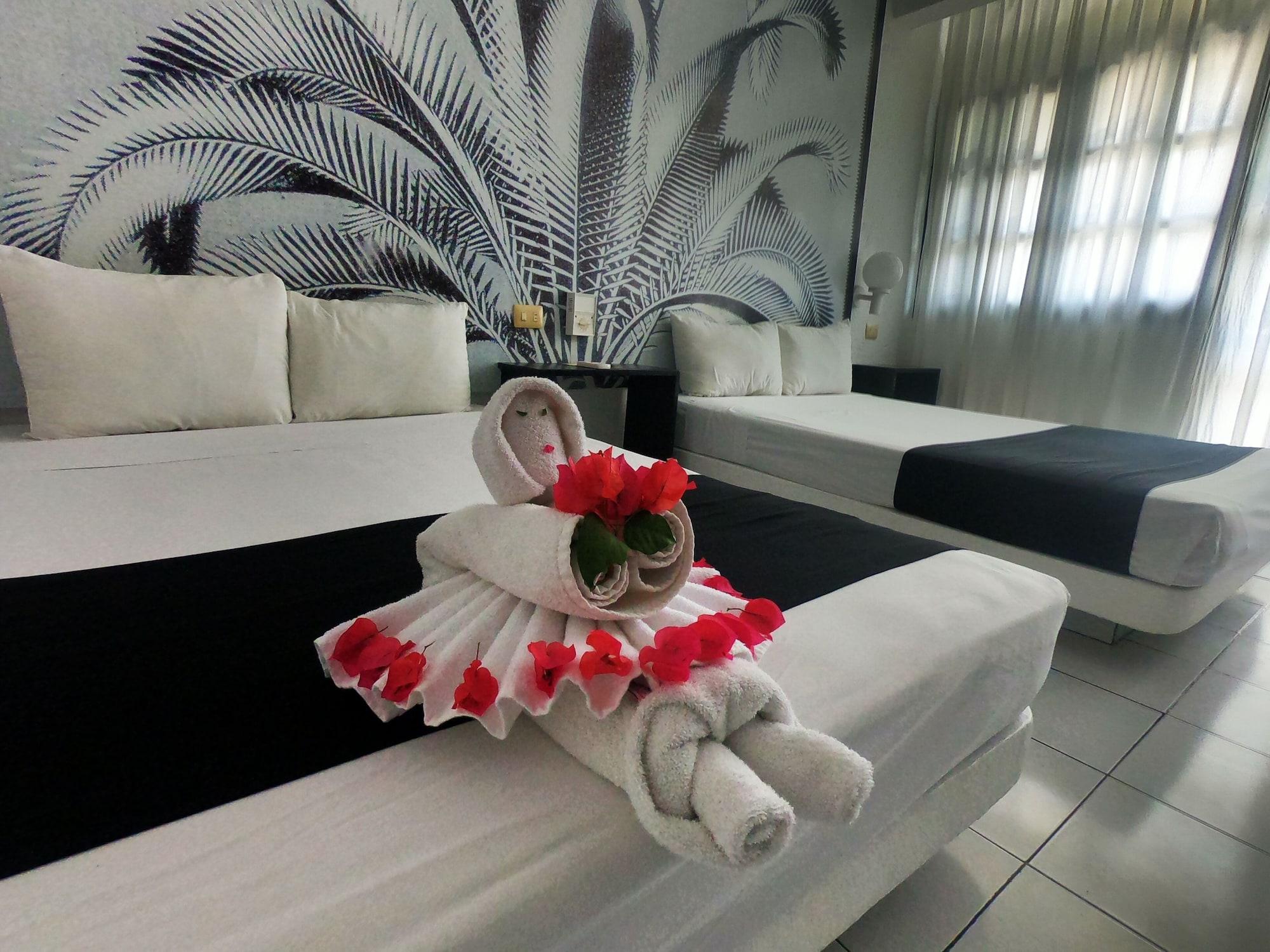 Maya del Mar on Fifth Avenue Playa del Carmen Exteriör bild