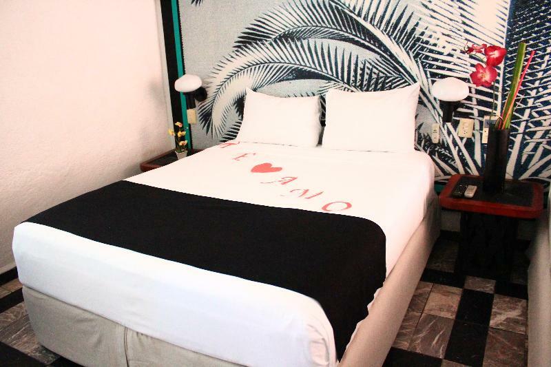 Maya del Mar on Fifth Avenue Playa del Carmen Exteriör bild